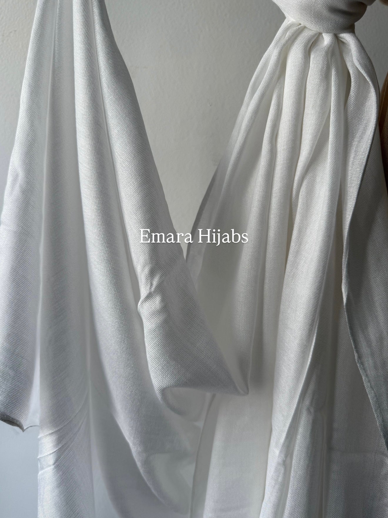 White Luxe Modal