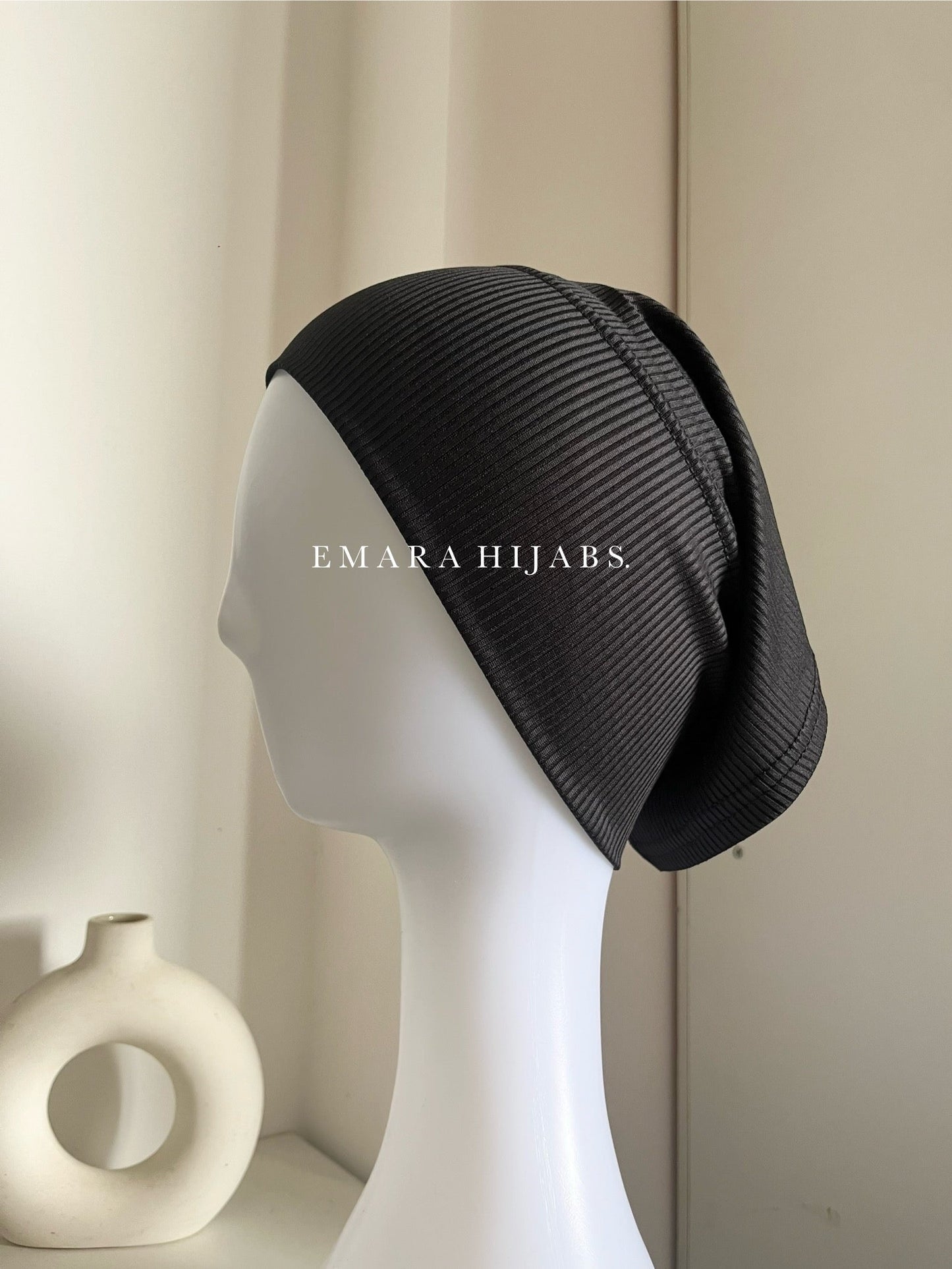 Black Ribbed Tube Cap