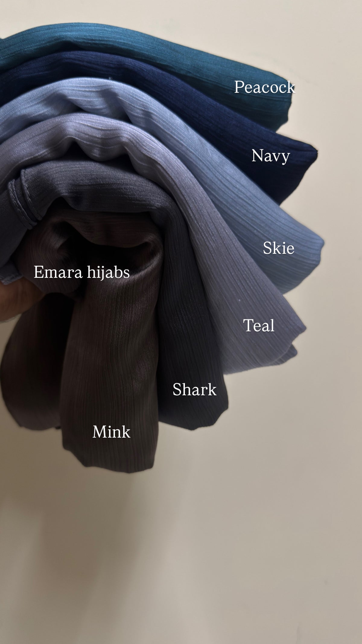 MUNA SATIN