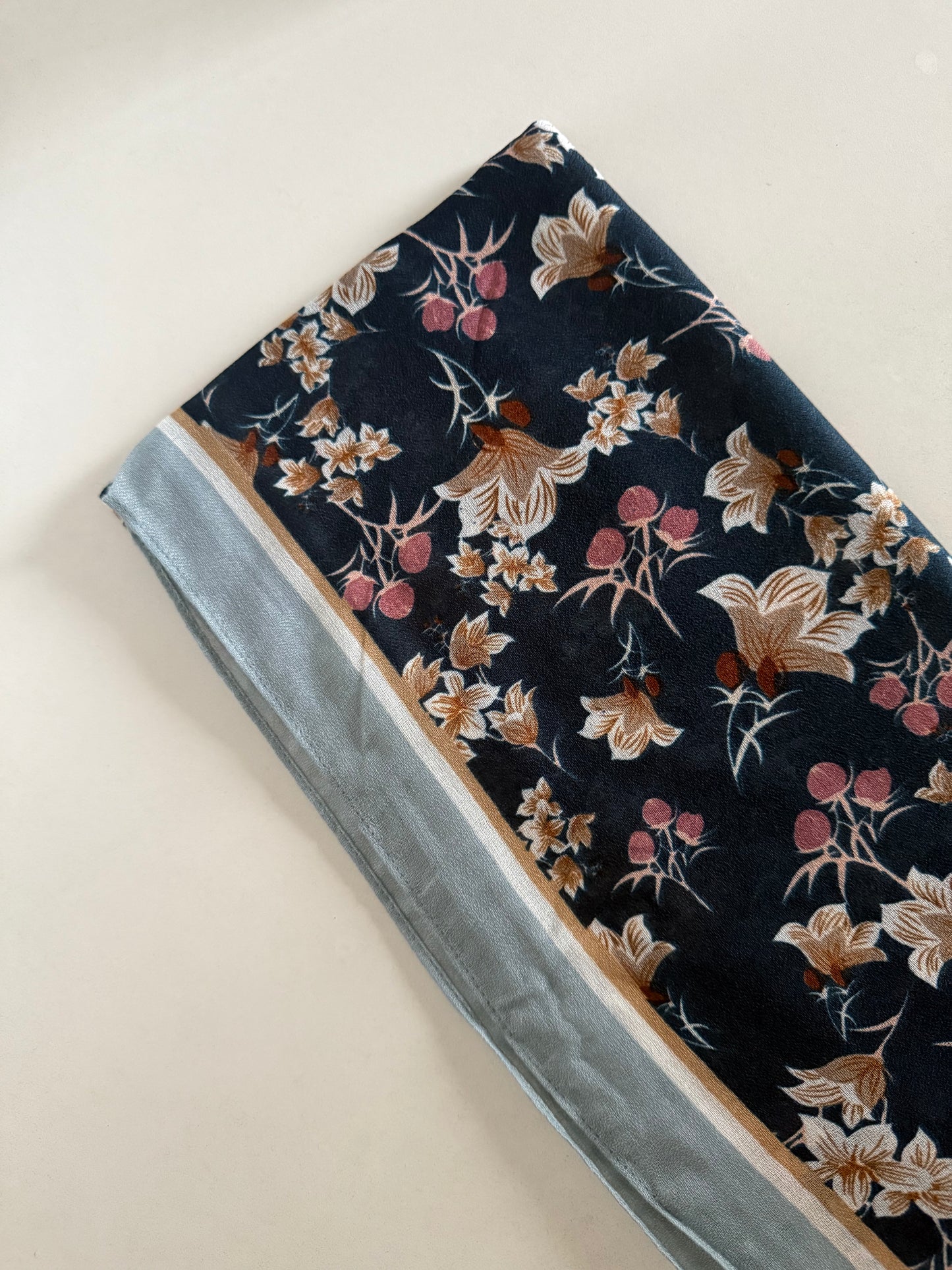 LAILA Printed viscose Hijab